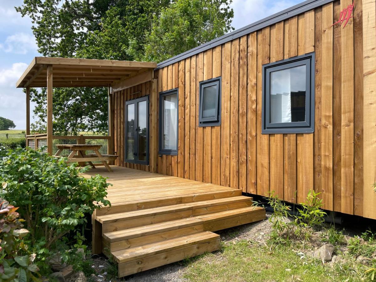 Camping Saint Michel Courtils Exterior photo